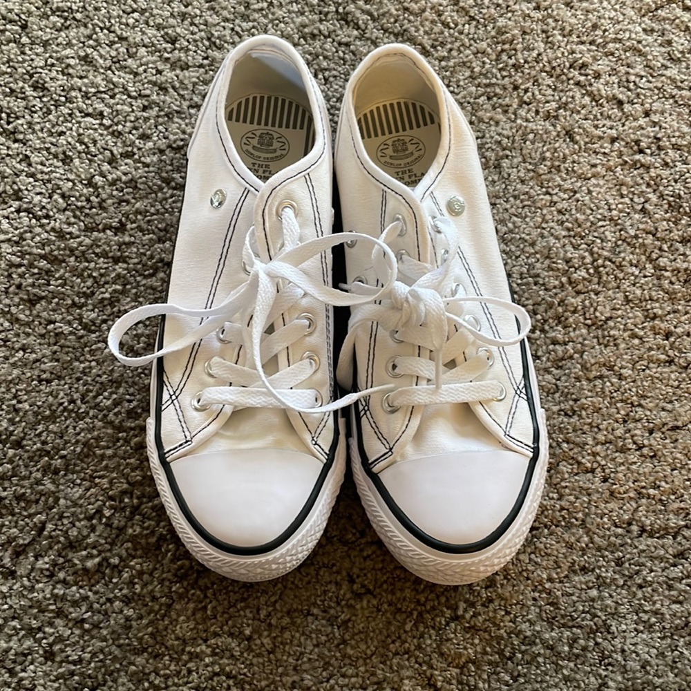 White converse